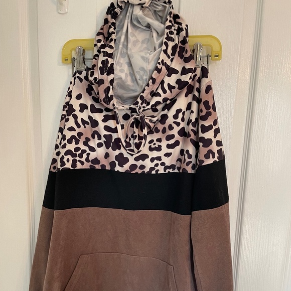 5 for $12 animal print hoodie - Picture 1 of 3